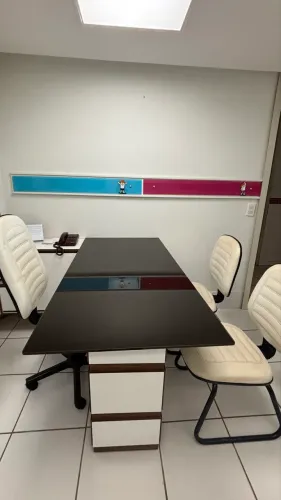 Móveis para consultório.