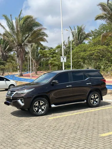 Toyota Hilux SW4 SRX 4X4 2.8 TDI 16V Dies. Aut. 2019