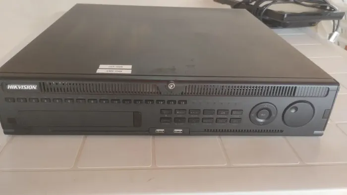 DVR hikvision ds-9016hwi-st