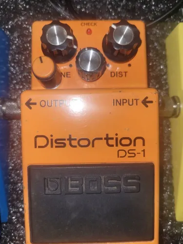 PEDAL BOSS DS1