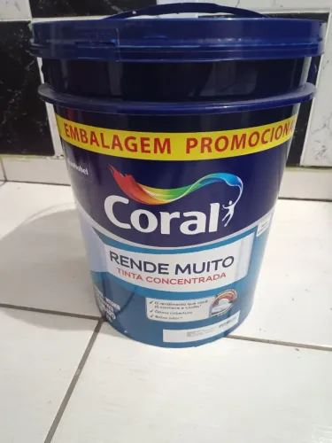 Tinta 20 L CORAL branca ,rende muito concentrada. Fechada!