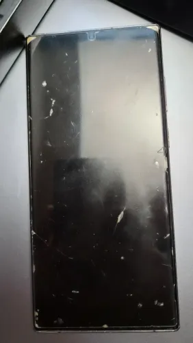 Galaxy S22 Ultra 256gb com película de silicone na caixa