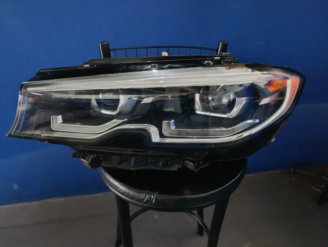 Farol Full LED original da BMW Série 3 (G20)