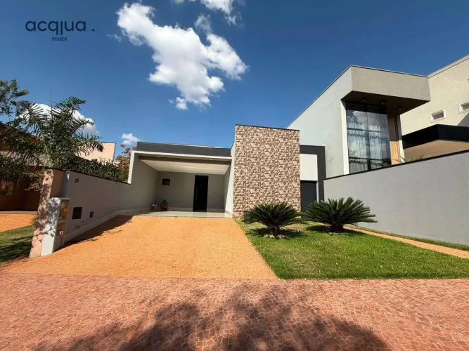 Casa térrea com 150 m², 3 suítes no San Marco para locação por R$ 6.500