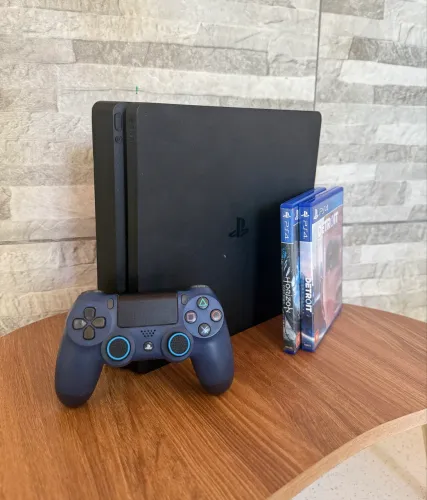 Playstation 4 Slim - 1TB + 2 jogos