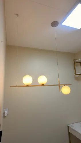 Lustre dourado