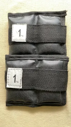 Par de tornozeleiras (1 kg cada) para exercícios - Ótimo estado, pouco uso