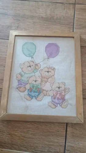 Quadro em Ponto Cruz com Moldura, medidndo 34x28cm - DESAPEGO