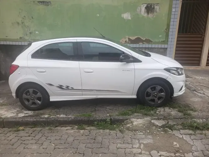 Chevrolet Onix Hatch Effect 1.4 8V Flex Mec. 4P 2018
