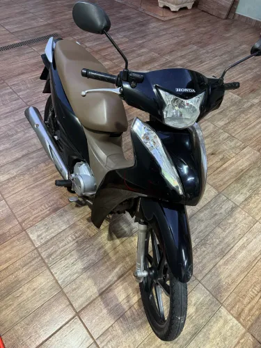 BIZ EX 125 2018 PRETA