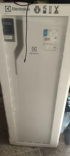 Geladeira Electrolux 215L NOVA (nunca usada) - R$ 850