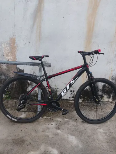 Bicicleta semi nova
