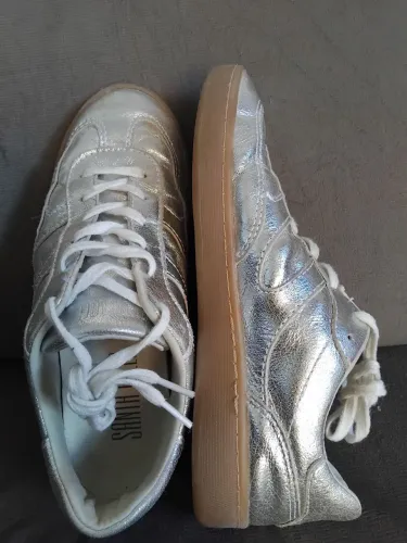 Tenis casual feminino Santa lolla pouco usado
