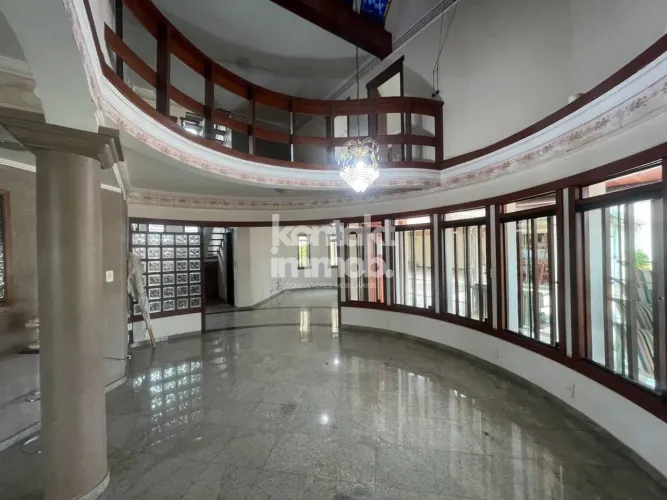 Casa à venda e para alugar 5 quartos em Jardim Eltonville