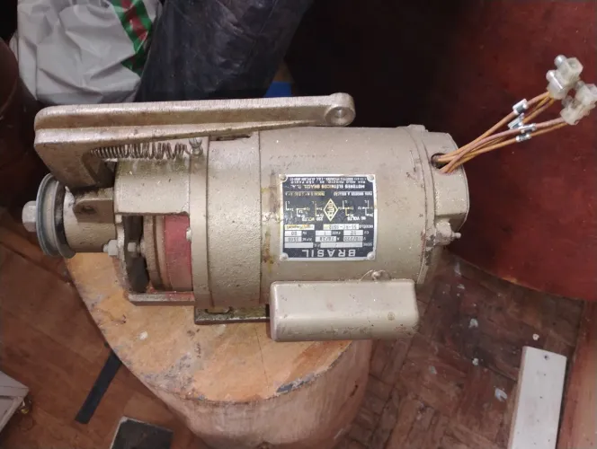 Motor Máquina de costura Indústrial bivolt