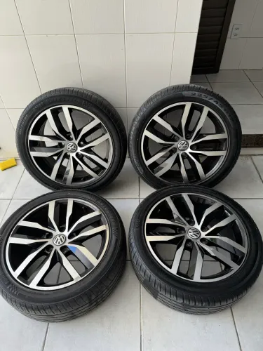 Roda + Pneu 17 vw Original