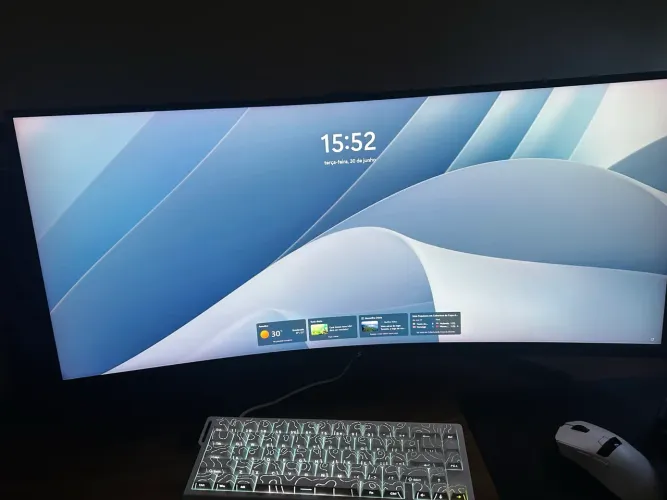 Monitor Curvo SuperFrame Vision Ultra, 34 Pol, 165hz