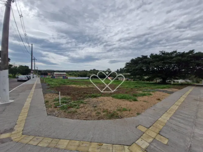 Terreno à venda no bairro Santo Antônio em Gravataí com 270m²