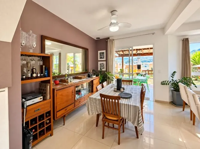 Casa com 4 dormitórios para alugar, 180 m² por R$ 13.840,00/mês - Alphaville - Santana de
