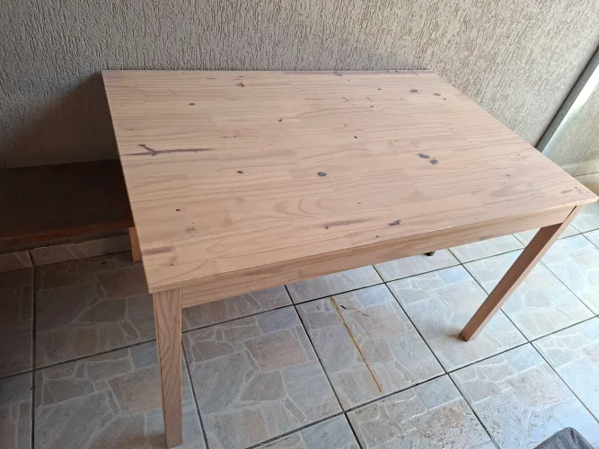 MESA DE MADEIRA TOKSTOK