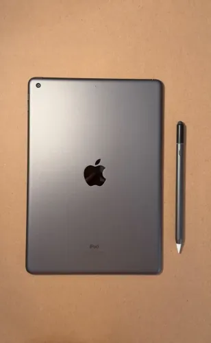 iPad 9 com 64GB Cinza