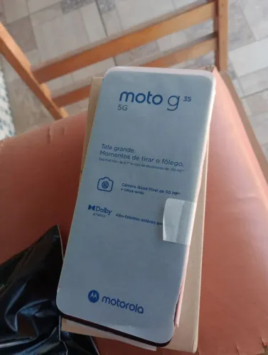 Vendo telefone na caixa 