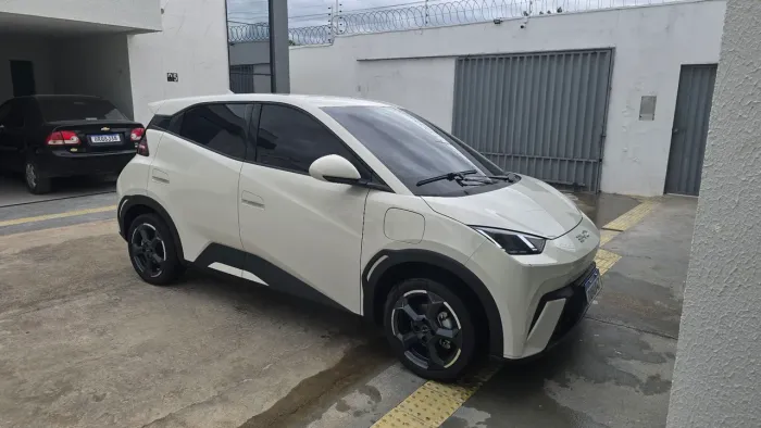 BYD Dolphin Mini (Elétrico) 2025