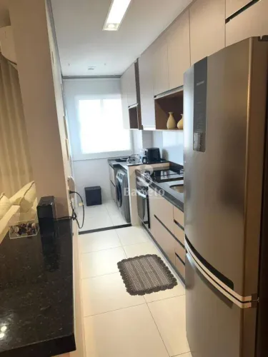 Apartamento com 3 dormitórios à venda, 74 m² por R$ 700.000,00 - Centro - Ibiporã/PR