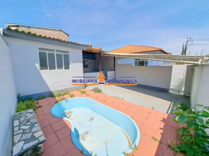 2 casas planas em lote 360m² - Planalto