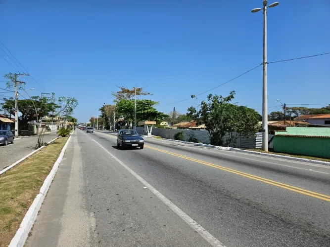 EXCELENTE ESQUINA DE FRENTE RODOVIA AMARAL PEIXOTO 508 m² Barra de São João - Casimiro de