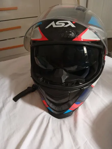 Capacete top