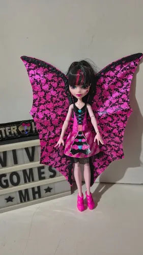 Monster high Draculaura g2 transformação