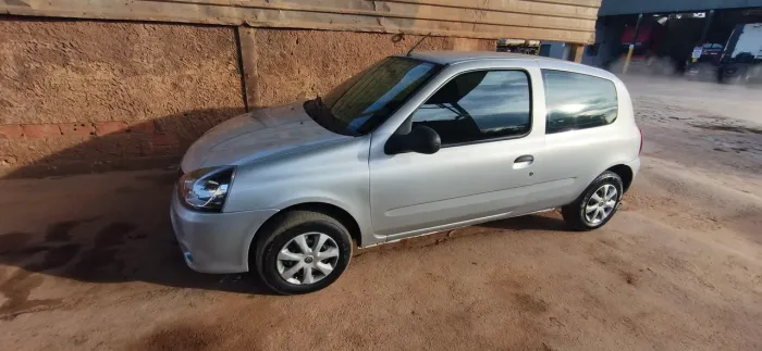 Renault Clio Authentique 1.0/1.0 Hi-power 16V 3P 2014