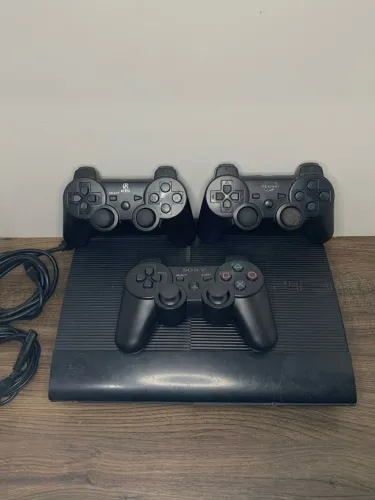 PS3 Super Slim 250GB desbloqueado