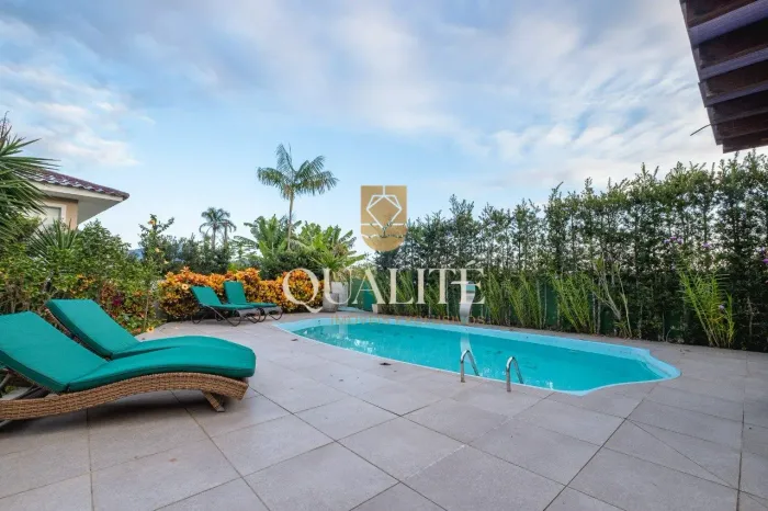 Casa à venda no condomínio Village Club na SC 401 em Florianópolis R$2.950.000