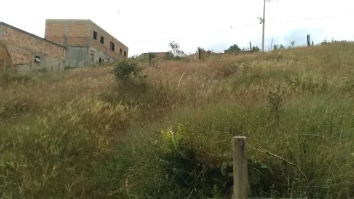 Área à venda no Água Limpa em nova lima.