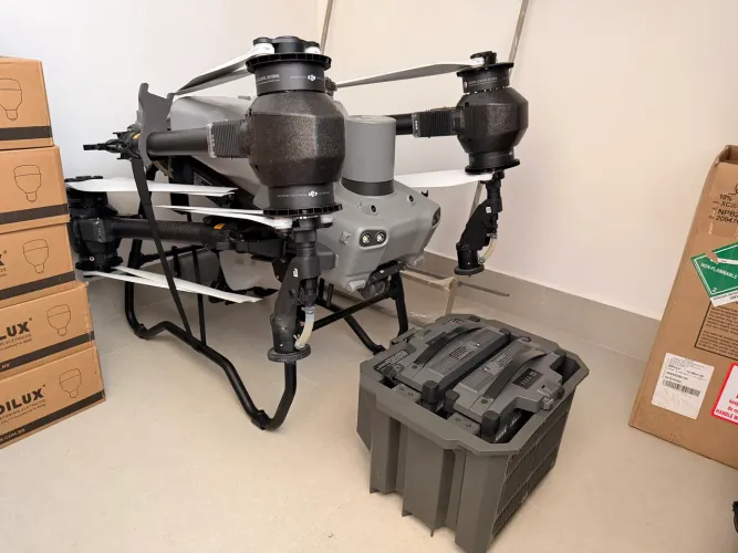 DJI T50 Kit Completo - Praticamente Zero!