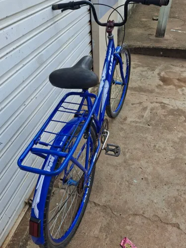 Vendo essa linda bicicleta poti caloi semi nova 255 e entrego * chama