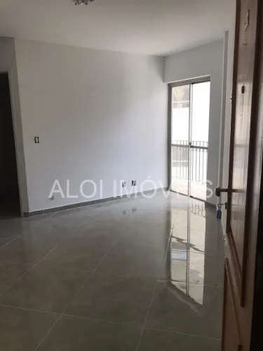 Apartamento REFORMADO de 1 dormitório e vaga ao lado do Hospital São Camilo