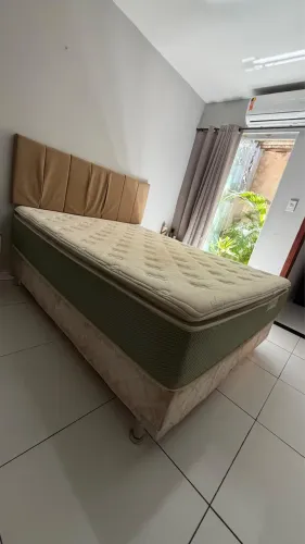 Cama Queen Casal com Lâmina de Espuma