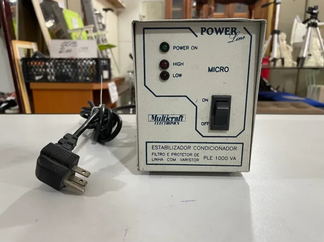 Estabilizador de Tensão e Filtro Multicraft Electronics Power Line Micro de 1000 VA