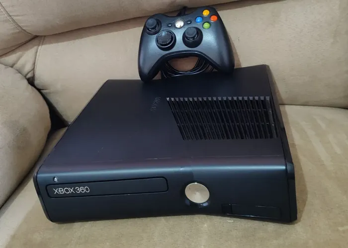 Xbox 360 Slim Desbloqueado LT3.0 (faço Olx pay)