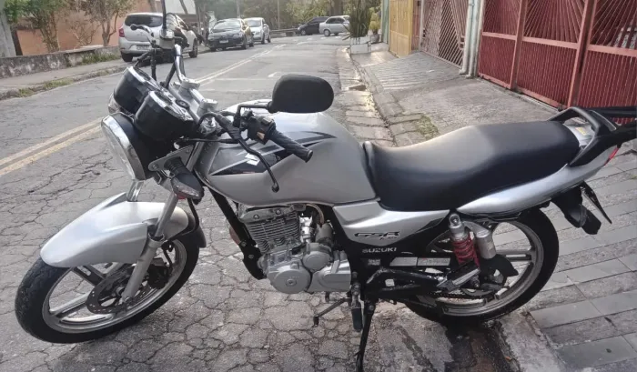 Gsr 125 2016 ótimo estado 