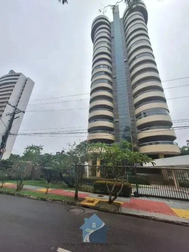 Apto alto padrão com quatro suítes - 210m²