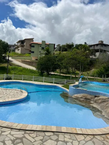 2 TERRENOS CONJUGADOS , PELO PREÇO DE 1, NO COND VIRGEM DE GUADALUPE , EM CHÃ GRANDE
