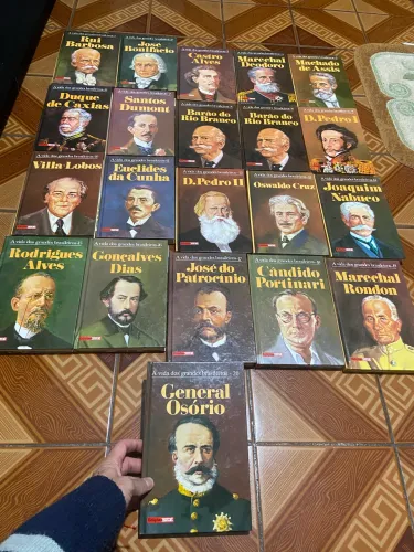 Coleção A vida dos Grandes Brasileiros. Editora Três, 1974. 20 volumes COMPLETO
