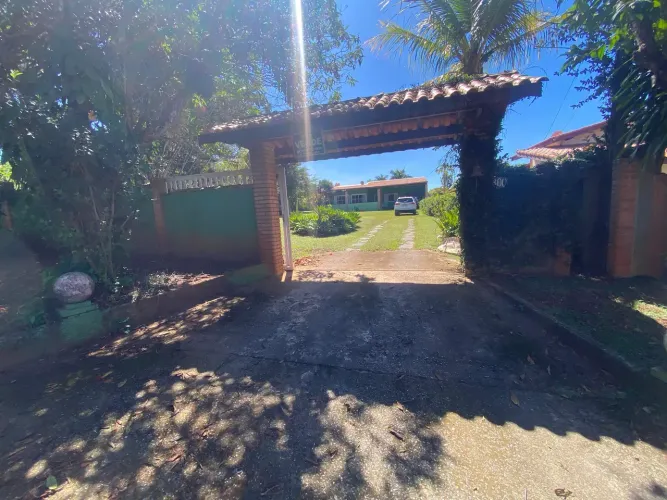 Linda casa térrea no condomínio Quintas do Campo Largo. Oportunidade