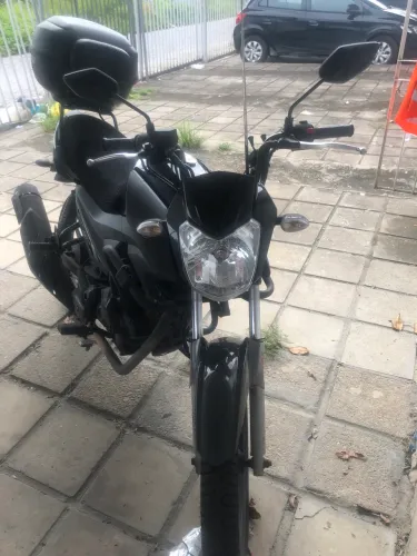 Moto factor 150 bem novinha 