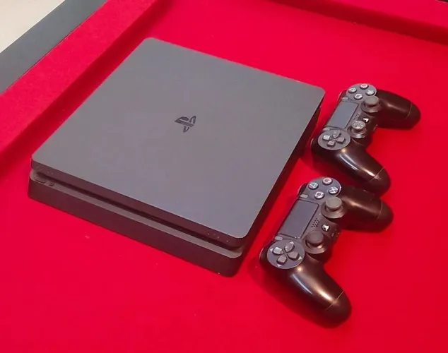 PS4 Slim