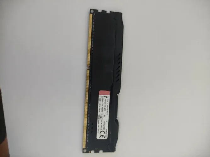Memória 4 gb ddr3 hyperx para computador
